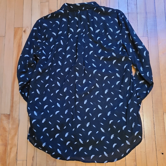 Gap M Boyfriend fit Shirt - Picture 2 of 4
